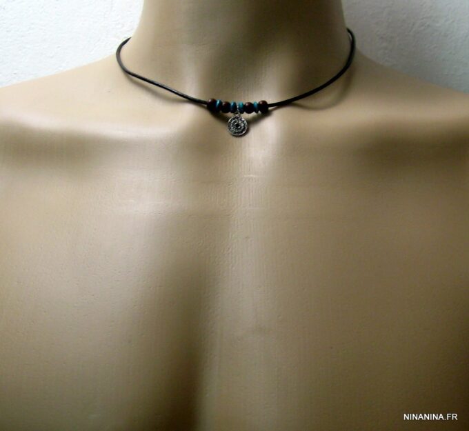 N2457terf_collier_cordon_cuir_argent_et_perles_bois