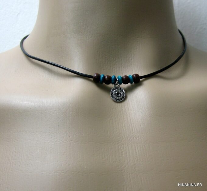 N2457terg_collier_cordon_cuir_argent_et_perles_bois