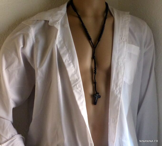 N2465e_Collier_homme_chapelet_rosaire_perles_bois_noires_NINANINA-1