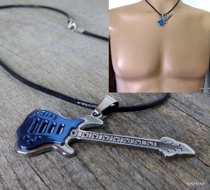 N2471tere_Collier_homme_cordon_guitare_bass_bleue