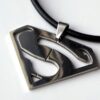 N2481a_collier_homme_superman_cuir_argent.