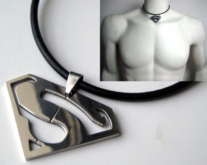 N2481collier_homme_superman_cuir_argent