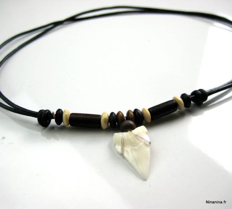 Collier Surfeur Dent De Requin - Bijoux En Coquillage