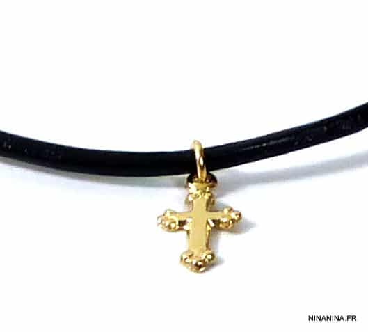 N2513terd_bracelet_cordon_cuir_croix_plaque_or