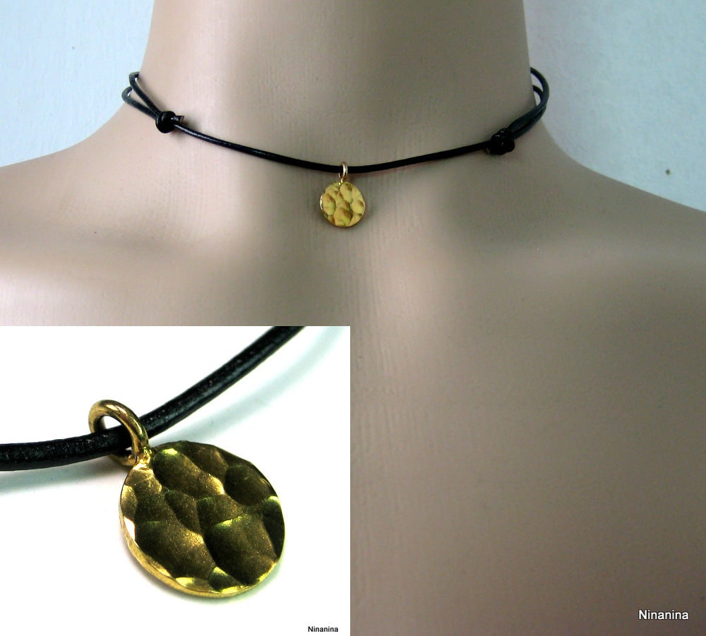 Collier médaille plaqué or martelé cordon cuir sur Argent 925 – Image 8