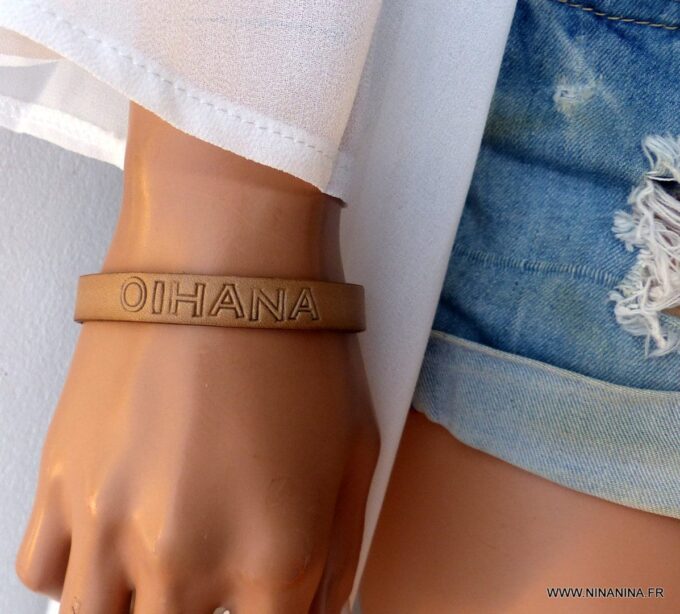 N2585c_Bracelet_homme_personnalise_prenom_cuir_noir_-_Bijoux_Bracelets_en_ligne_Ninanina