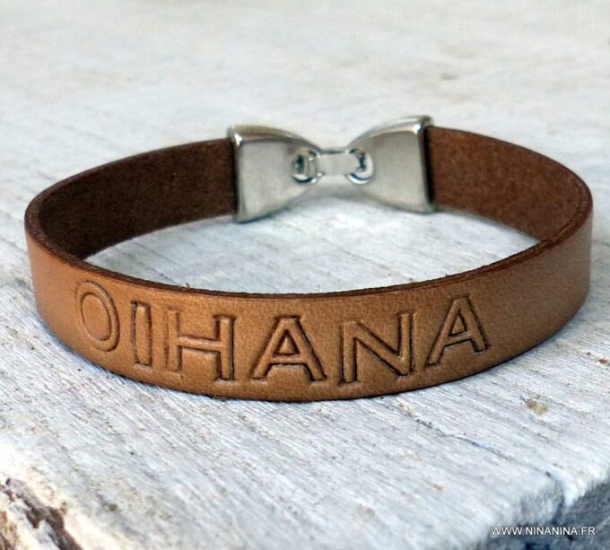 N2585d_Bracelet_homme_personnalise_prenom_cuir_noir_-_Bijoux_Bracelets_en_ligne_Ninanina