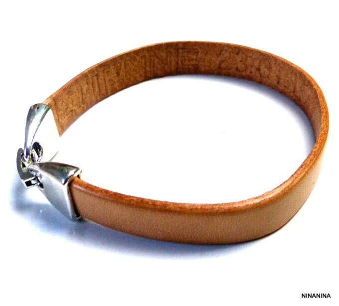 N2585teri_Bracelet_homme_cuir_personnalise_prenom_fermoir_metal_argent