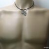 N2626terf_Collier_cordon_cuir_et_AFRIQUE_acier_inoxydable