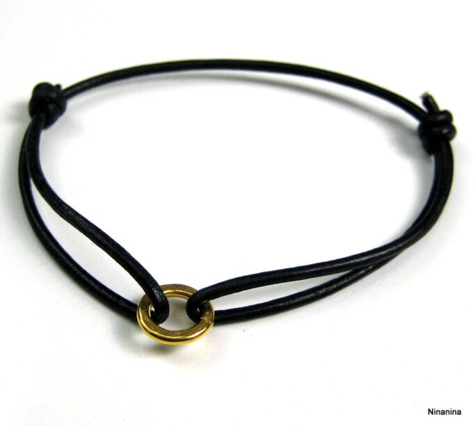 N2654tere_bracelet_cordon_cuir_et_anneau_plaque_or