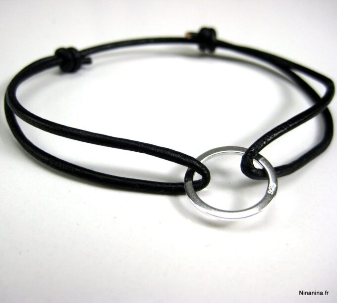 N2693ter_bracelet_cordon_cuir_et_anneau_argent_massif