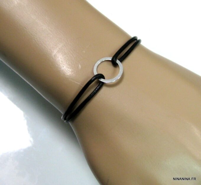 N2693tere_bracelet_cordon_cuir_anneau_argent_massif