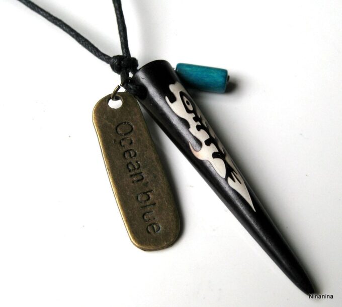 N2702a_collier_cordon_surfer