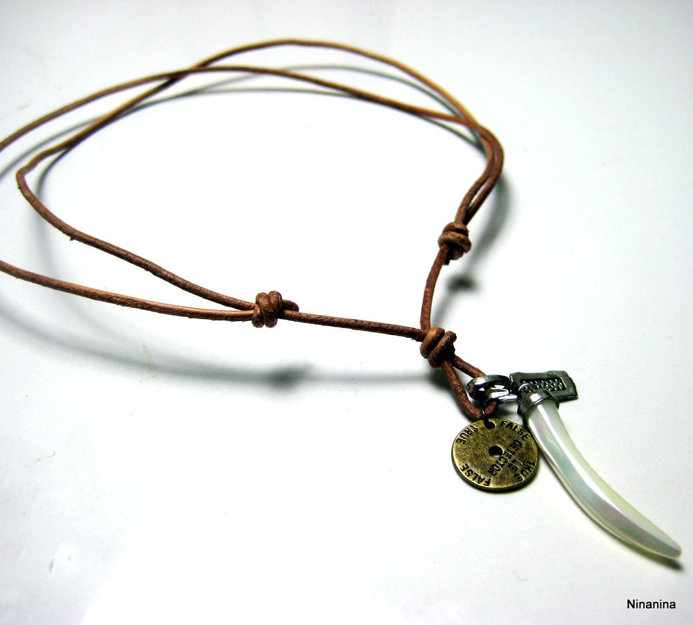 Collier cordon cuir dent de tigre nacre roue dentelée – Image 4