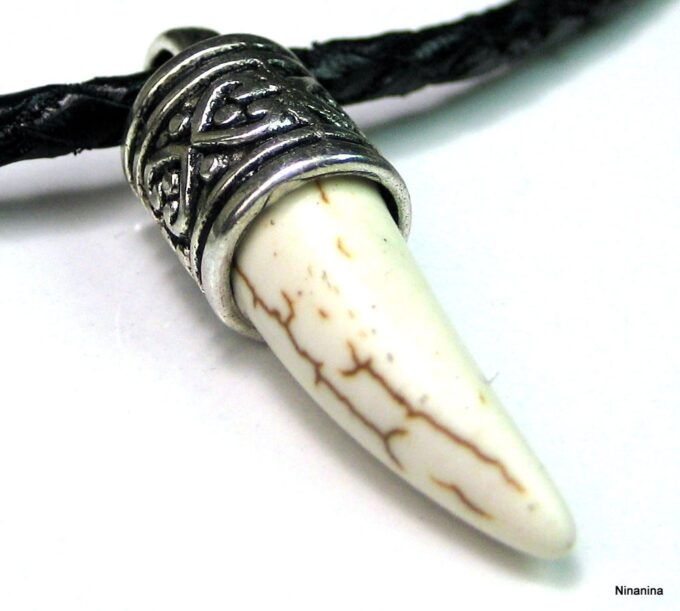 N2765tera_collier_corne_cuir_tresse-1