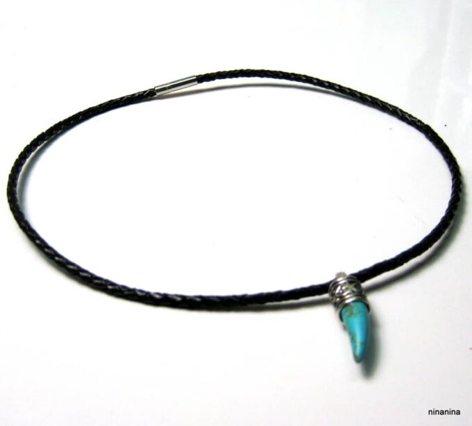N2765tere_collier_homme_cordon_cuir_tresse_et_corne_turquoise-1