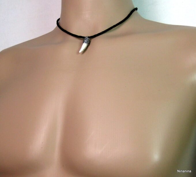 N2765terf_collier_corne_cuir_tresse-1