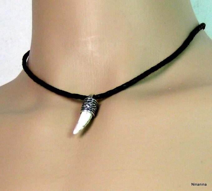 N2765terh_collier_corne_cuir_tresse-1