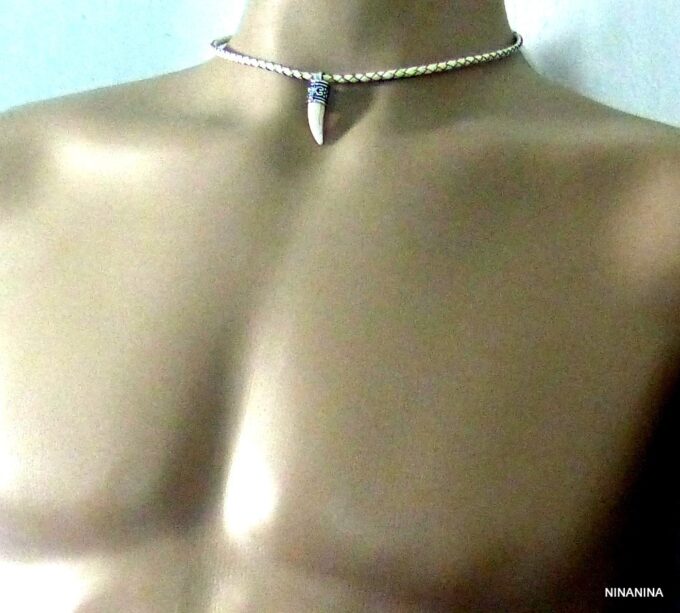 N2765teri_Collier_homme_cordon_cuir_tresse_dent_de_tigre-1