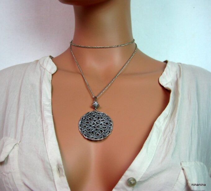 N2769tero_collier_sautoir_metal_argent_filigrane