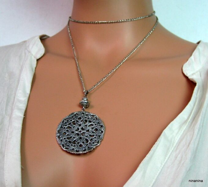 N2769terp_collier_sautoir_metal_argent_filigrane