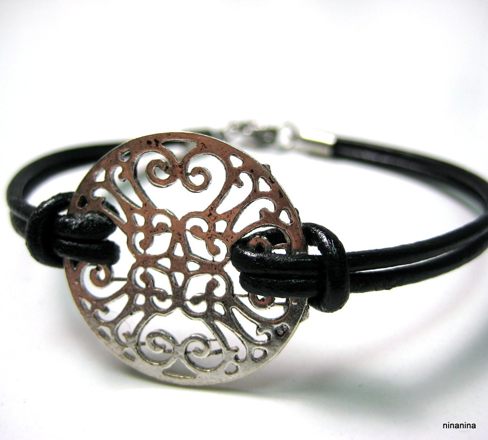 Bracelet cordon cuir femme rosace métal argenté – Image 5
