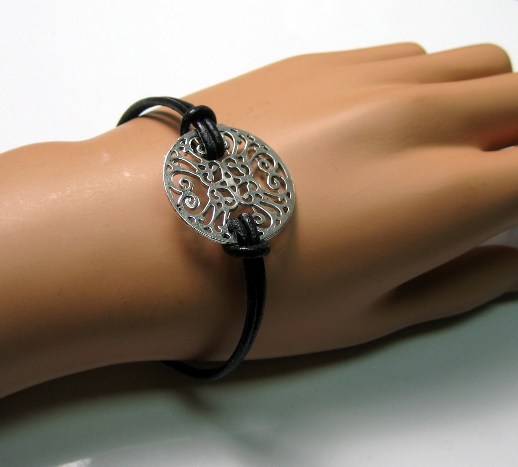 Bracelet cordon cuir femme rosace métal argenté – Image 8