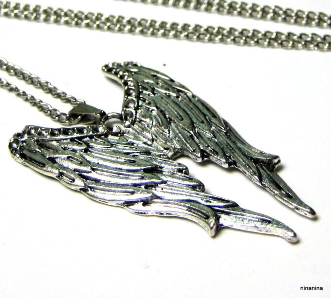 N2827tera_collier_sautoir_aile_dange_metal_argent