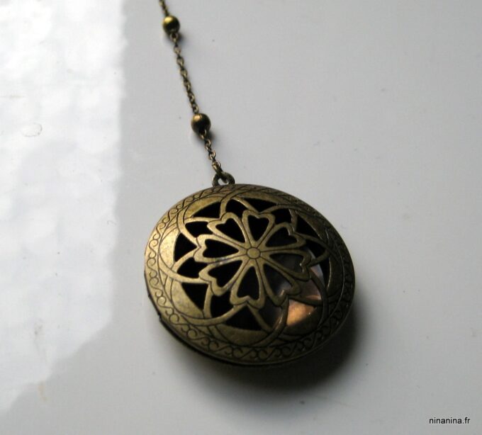 N2844g_collier_en_Y_porte-photo_bronze