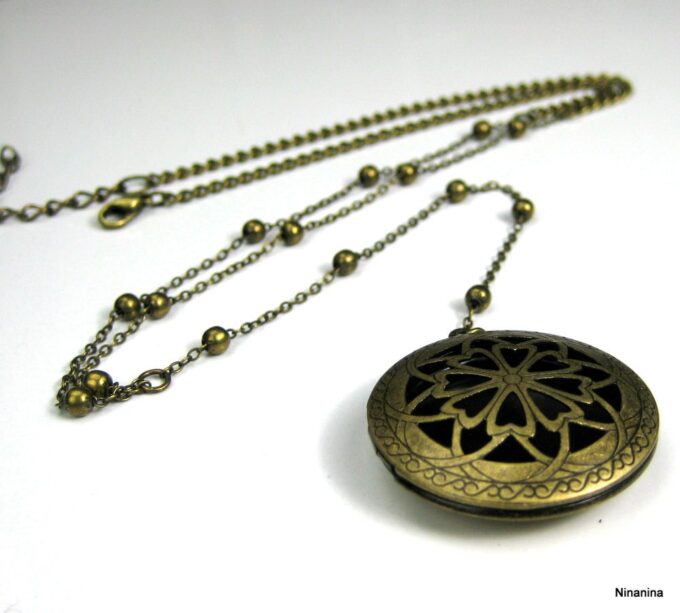 N2844terc_collier_Y_porte-photo_bronze