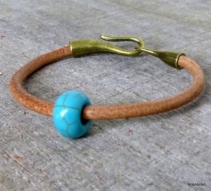 N2898tera_Bracelet_homme_cuir_boule_turquoise_fermoir_crochet_metal_bronze