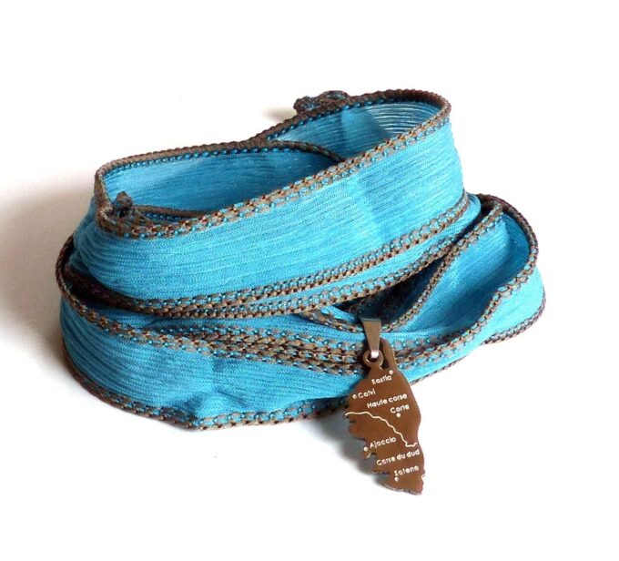 N2917c_Bracelet_wrap_soie_lavee_turquoise_pendentif_CORSE_acier_inoxydable_-_Bijoux_Bracelets_en_ligne_NINANINA