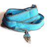 N2917g_Bracelet_wrap_soie_lavee_turquoise_pendentif_CORSE_acier_inoxydable_-_Bijoux_Bracelets_en_ligne_NINANINA