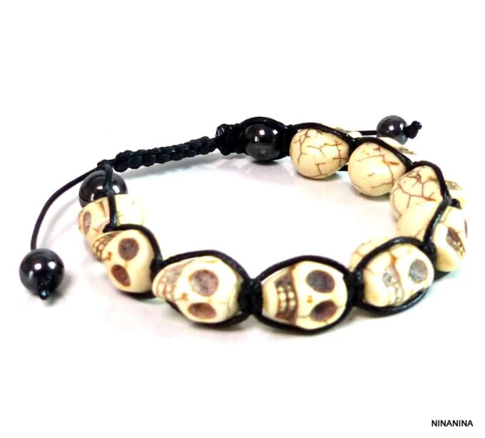 N2929_Bracelet_homme_shamballa_tete_de_mort_blanc_casse_ivoire-1