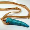 N2960_collier_cuir_dent_tigre_turquoise