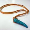 N2960d_collier_cuir_dent_tigre_turquoise