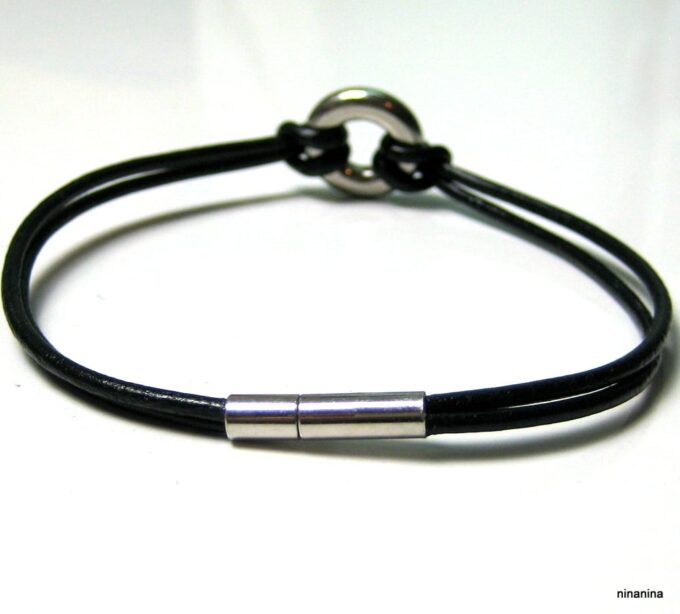 N2990terc_bracelet_cordoncuir_et_cible_acier_inoxydable