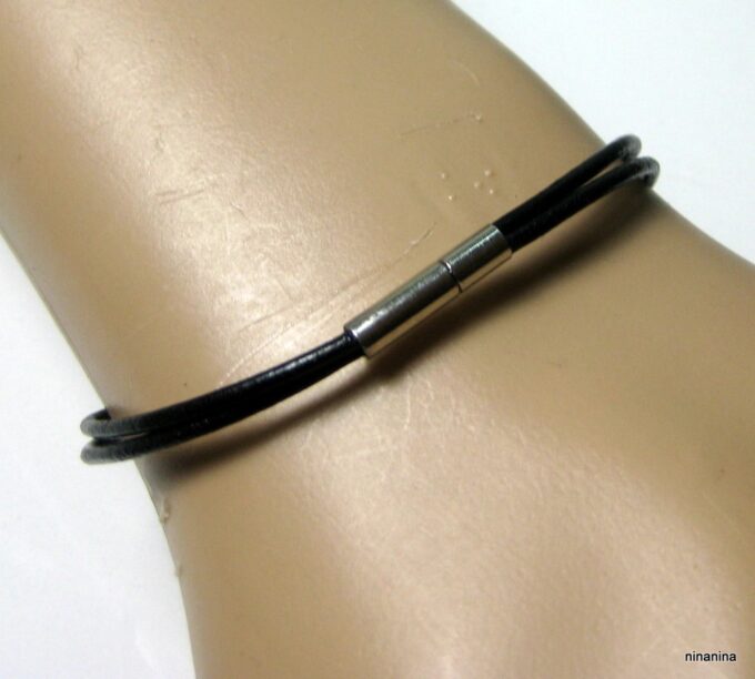 N2990term_bracelet_cordoncuir_et_cible_acier_inoxydable