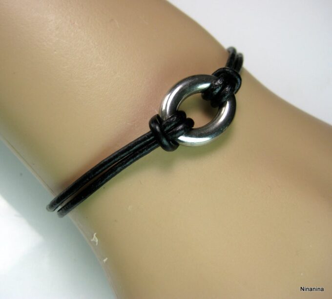 N3005teri_bracelet_cordon_cuir_et_anneau_acier_inoxydable