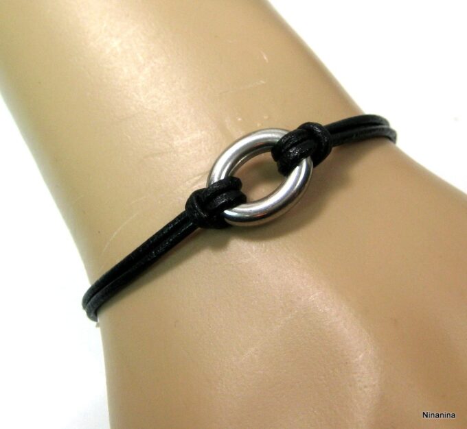 N3006bisb_bracelet_cordon_cuir_et_anneau_oval_acier_inoxydable