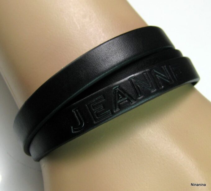 N3055ter_bracelet_cuir_3_tours_grave_prenom