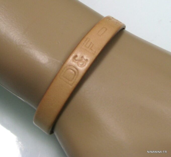 N3057teri_bracelet_cuir_et_acier_personnalise-1