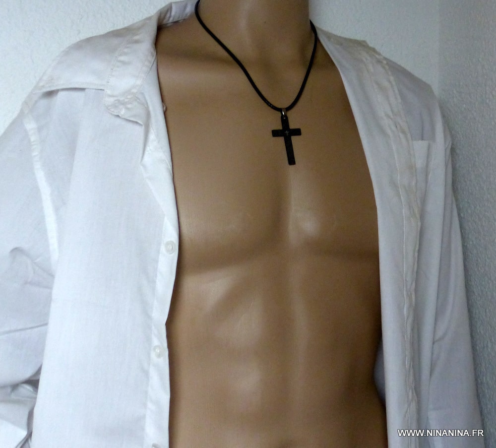 Collier homme pendentif croix Acier noire cordon cuir – Image 2