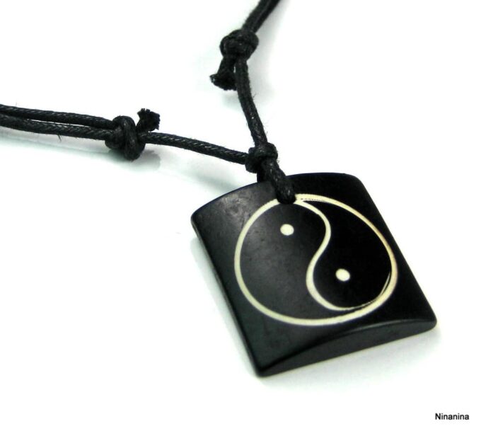 N3071terb_collier_cordon_yin_yang_bois