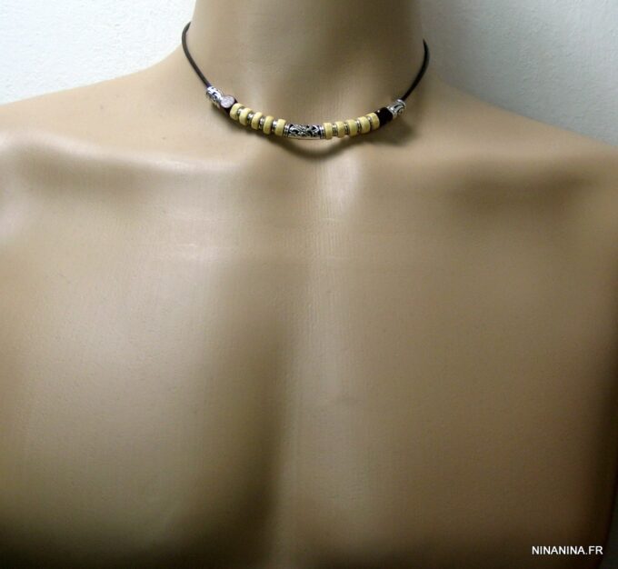 N3081tere_collier_homme_cuir_et_perles_bois-1