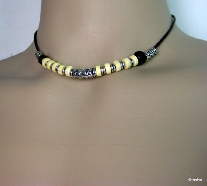 N3081tere_collier_homme_perles_bois_et_cuir-1