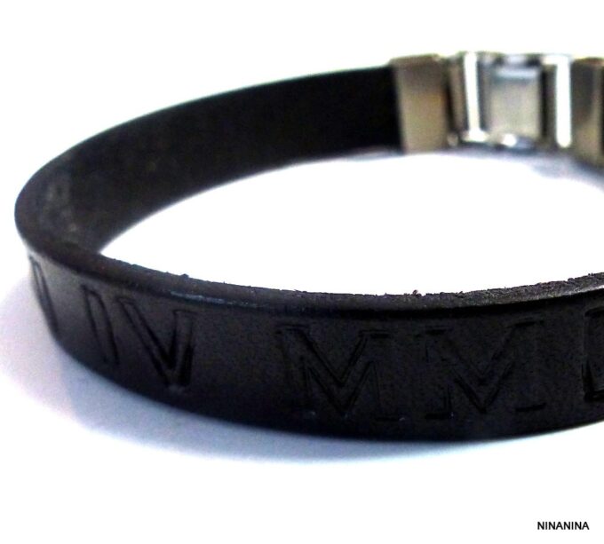 N3086ter_Bracelet_homme_cuir_personnalise_date_chiffres_romains-2