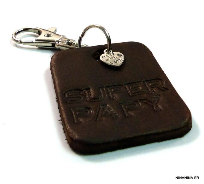 N3087terA_porte-cle_cuir_grave_SUPER_PAPY-2