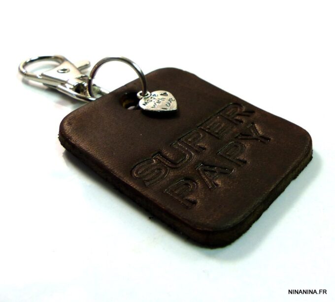 N3087terB_porte-cle_cuir_grave_SUPER_PAPY-2