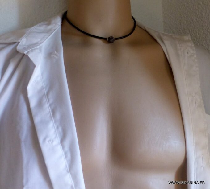 N3177b_Collier_homme_cordon_cuir_perle_resille_noire_fermoir_acier_inoxydable_NINANINA